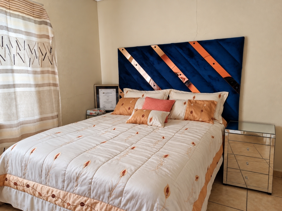 3 Bedroom Property for Sale in Waterval East North West